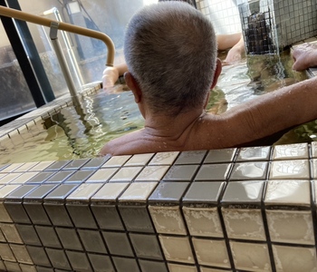 誕生日行事で「かけ流し温泉」へお出かけ。